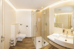 Bad Zimmer Schlosshof