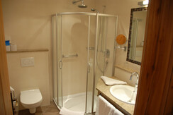 Hotel Neuwirt Jagazimmer Badezimmer