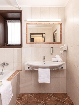 Landhaus Romantikzimmer Bad Hotel Pirchnerhof