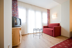 Wohnbereich Doppelzimmer Gartenseite