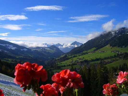 Kaiserhof_Alpbachtal_Blick vom Balkon | © Noah Bavajee