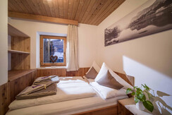 Landhaus_Alpbach_Appartement_3_Schlafzimmer_1