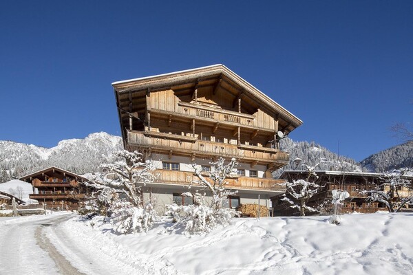 Lederers Zuhaus in the region Alpbachtal - Winter magic | © Matthias Sedlak