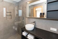 29fc3f3e-a56b-4fd9-9fa4-a57c8104e427