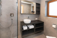 524268f4-cd2d-401a-90c0-61366affc0d9