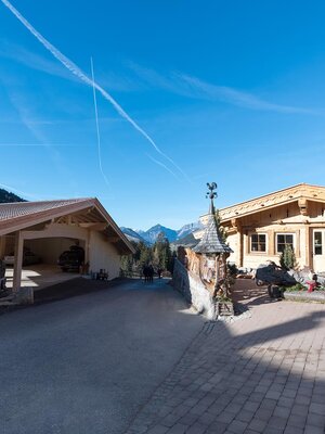 Zirbenchalet_ Rosenhof _Parkplatz_Alpbach | © Photoegger
