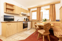 Küche_Fewo 8_Alpbachtal_Tramberger_Reith